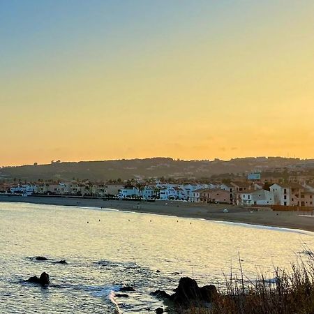 Atico Con Gran Terraza A 50 Metros De La Playa De Casares Leilighet San Luis de Sabinillas Eksteriør bilde